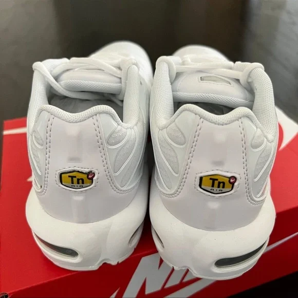 ✔️New✔️ NIKE Air Max Plus GS Triple White - Picture 9 of 10